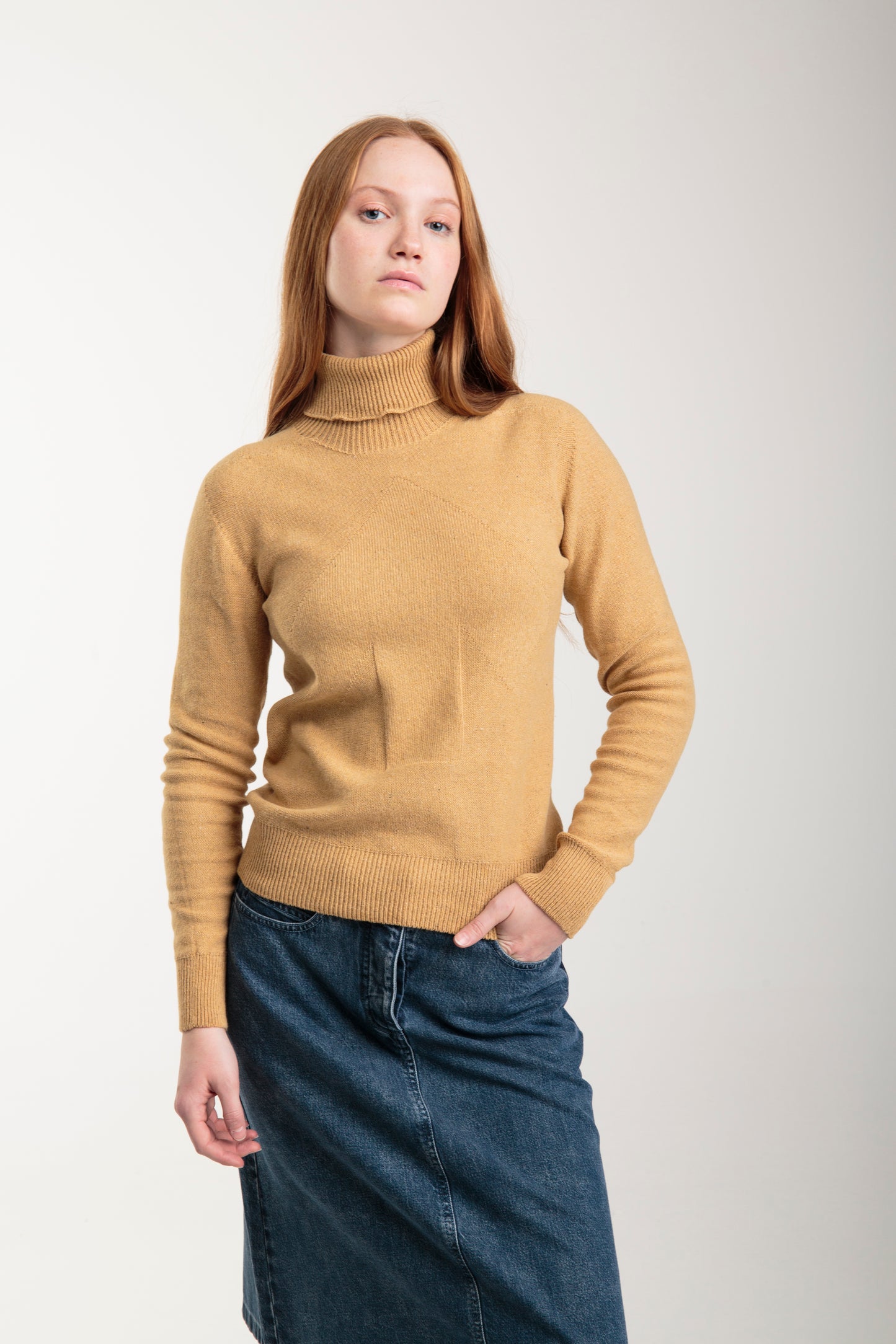 Women's seamless turtleneck sweater | Yellow