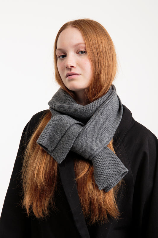 Seamless Unisex Scarf from recycled wool | Grey